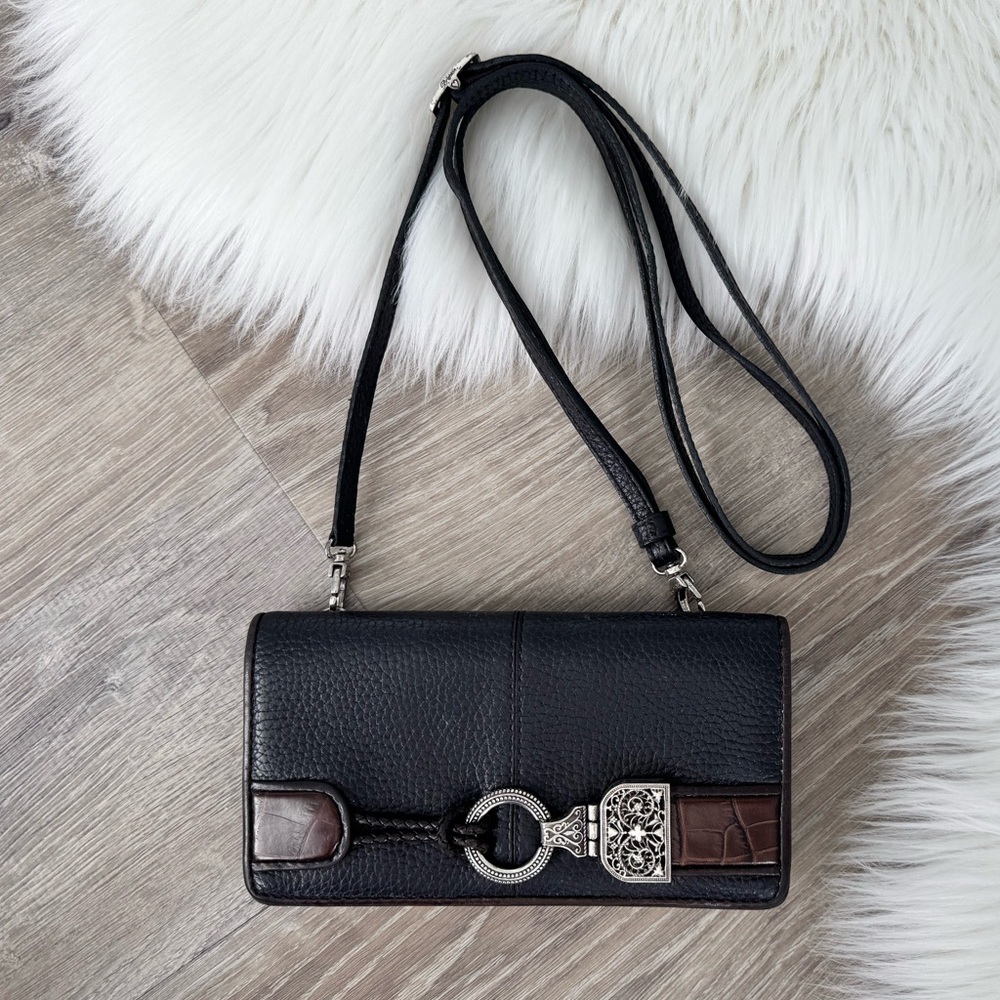 💕BRIGHTON Crossbody Black Leather Handbag Metal Buckle Front Wallet